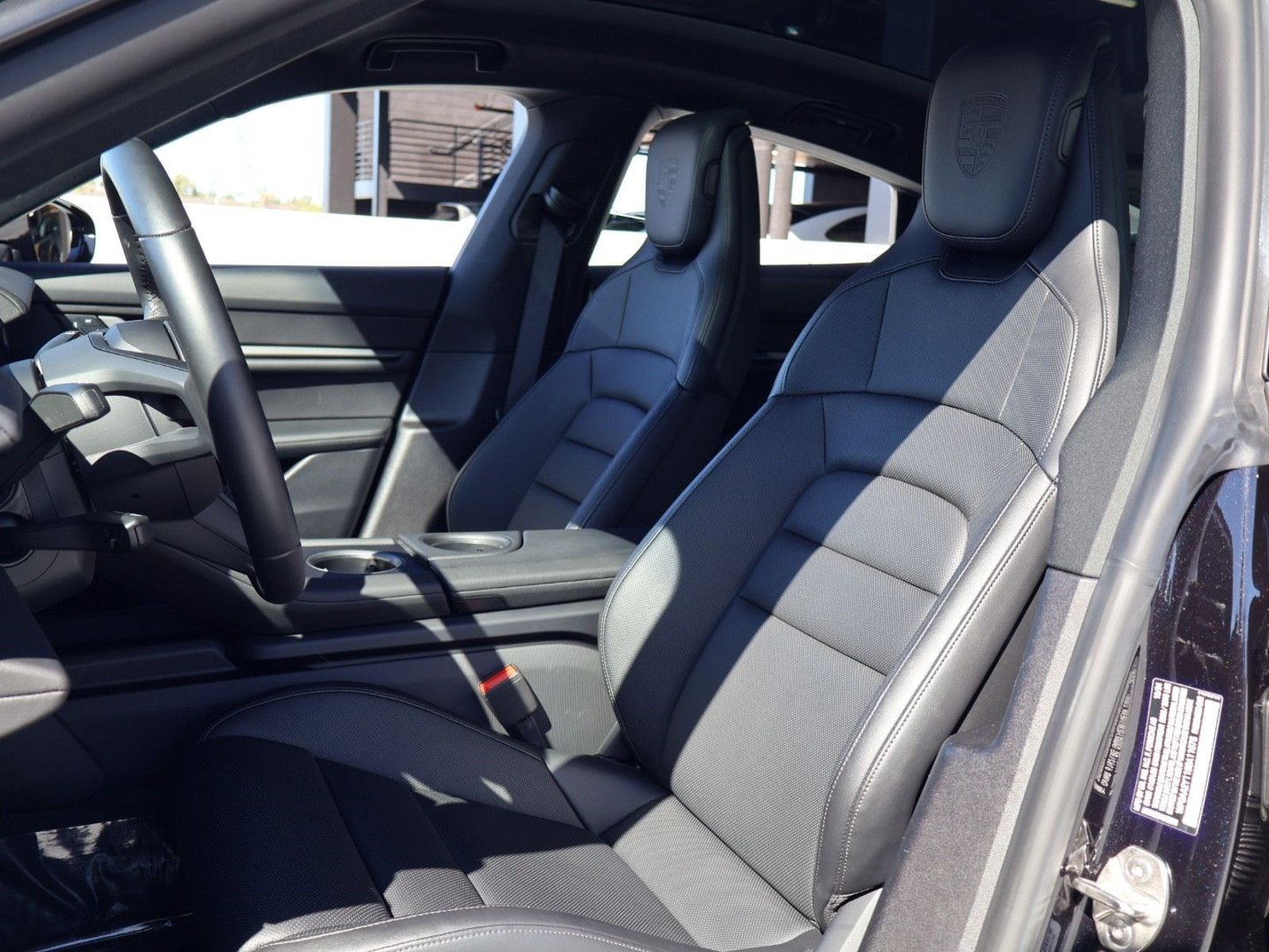 Certified 2025 Porsche Taycan w/ Premium Package RWD image 5