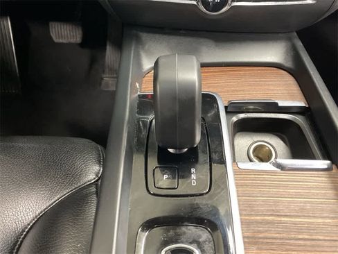 Used 2024 Volvo S60 B5 Plus image 27