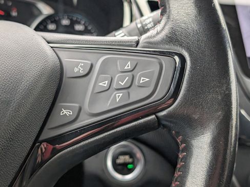 Used 2022 Chevrolet Equinox RS w/ Infotainment Package image 28