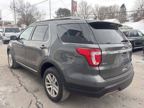 Used 2019 Ford Explorer XLT w/ Equipment Group 201A image 4