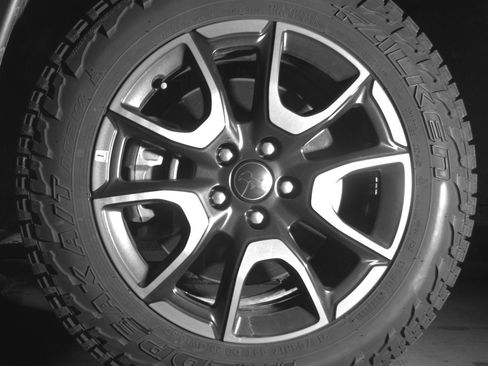 Used 2025 Jeep Compass Trailhawk image 12