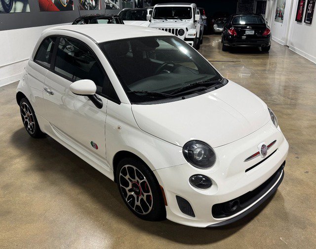 Used 2015 FIAT 500 Turbo w/ Comfort/Convenience Group FWD image 2