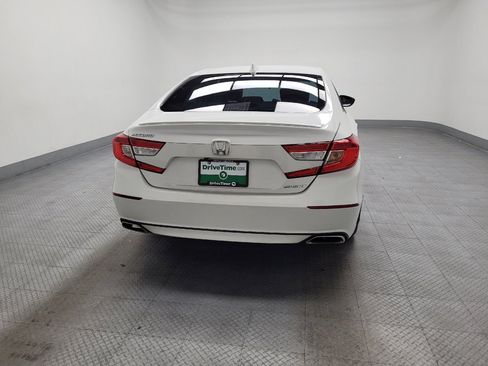 Used 2018 Honda Accord Sport image 7