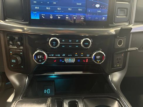Used 2021 Ford F150 Lariat w/ Equipment Group 501A Mid AWD/4WD image 26