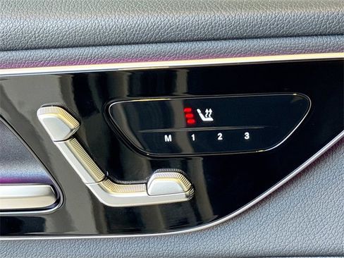 Certified 2025 Mercedes-Benz GLC 300 4MATIC image 21