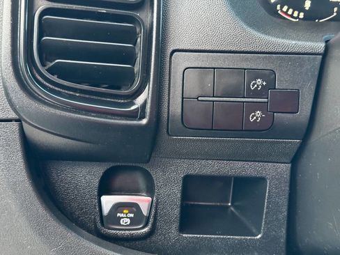 Used 2023 RAM ProMaster 2500 image 29