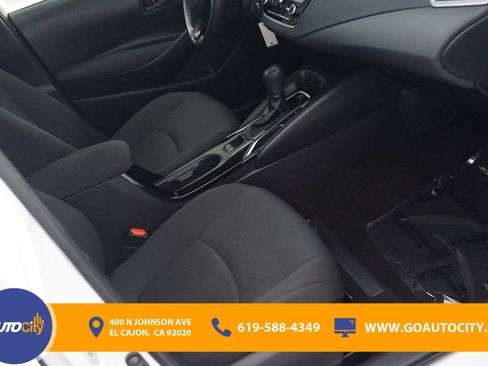 Used 2022 Toyota Corolla LE image 8