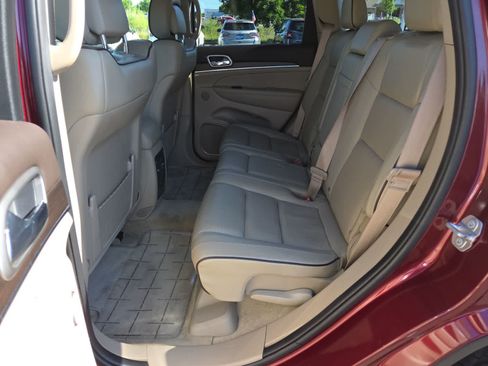 Used 2018 Jeep Grand Cherokee Overland AWD/4WD image 21