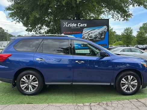 Used 2019 Nissan Pathfinder S AWD/4WD image 9