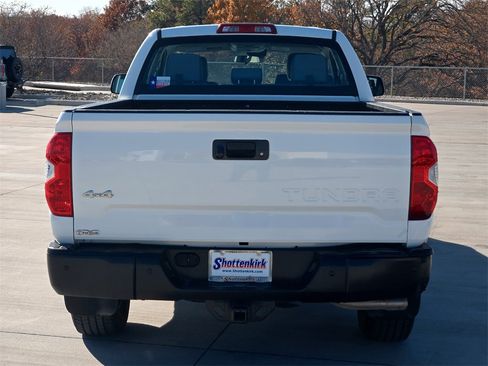 Used 2018 Toyota Tundra SR image 7