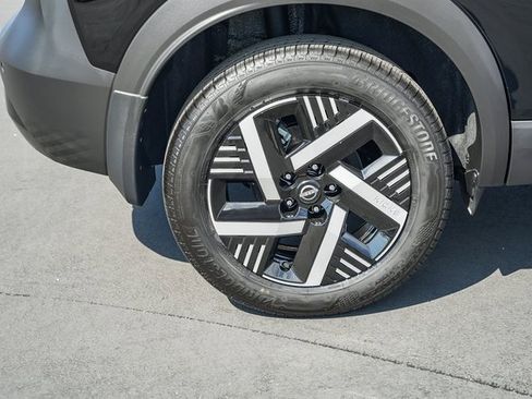 New 2026 Nissan Kicks SV image 9