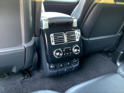 Used 2022 Land Rover Range Rover Westminster Edition image 34