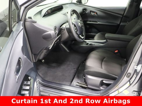 Used 2020 Toyota Prius L Eco image 14