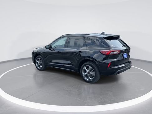 Certified 2023 Ford Escape ST-Line w/ Tech Pack #1 AWD/4WD image 5