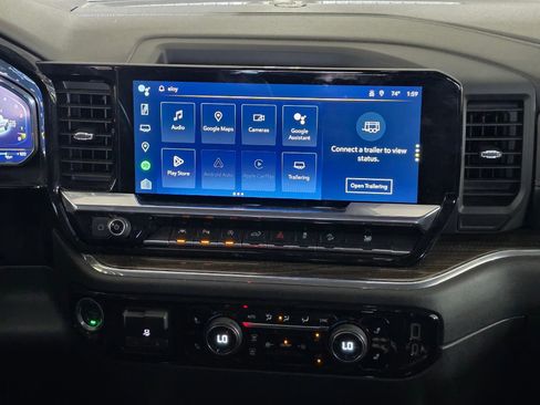 Used 2023 Chevrolet Silverado 1500 LT Trail Boss w/ LT Trail Boss Premium Package AWD/4WD image 19