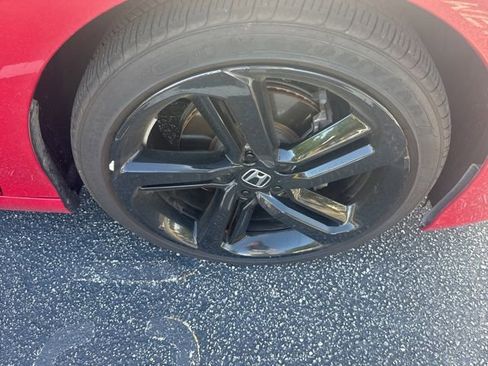 Used 2019 Honda Accord Sport image 11