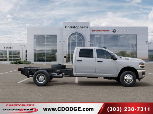 New 2026 RAM 3500 Tradesman image 21