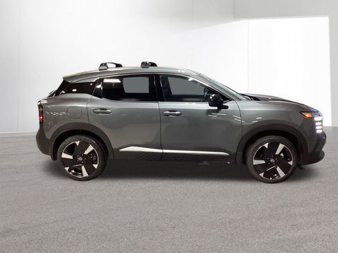 New 2026 Nissan Kicks SR w/ Cold Weather Package image 40