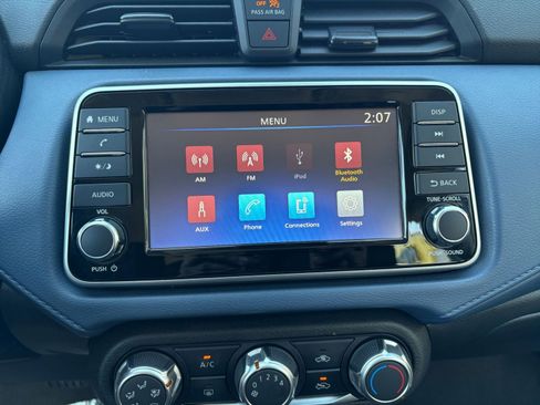 Used 2025 Nissan Versa SV image 20