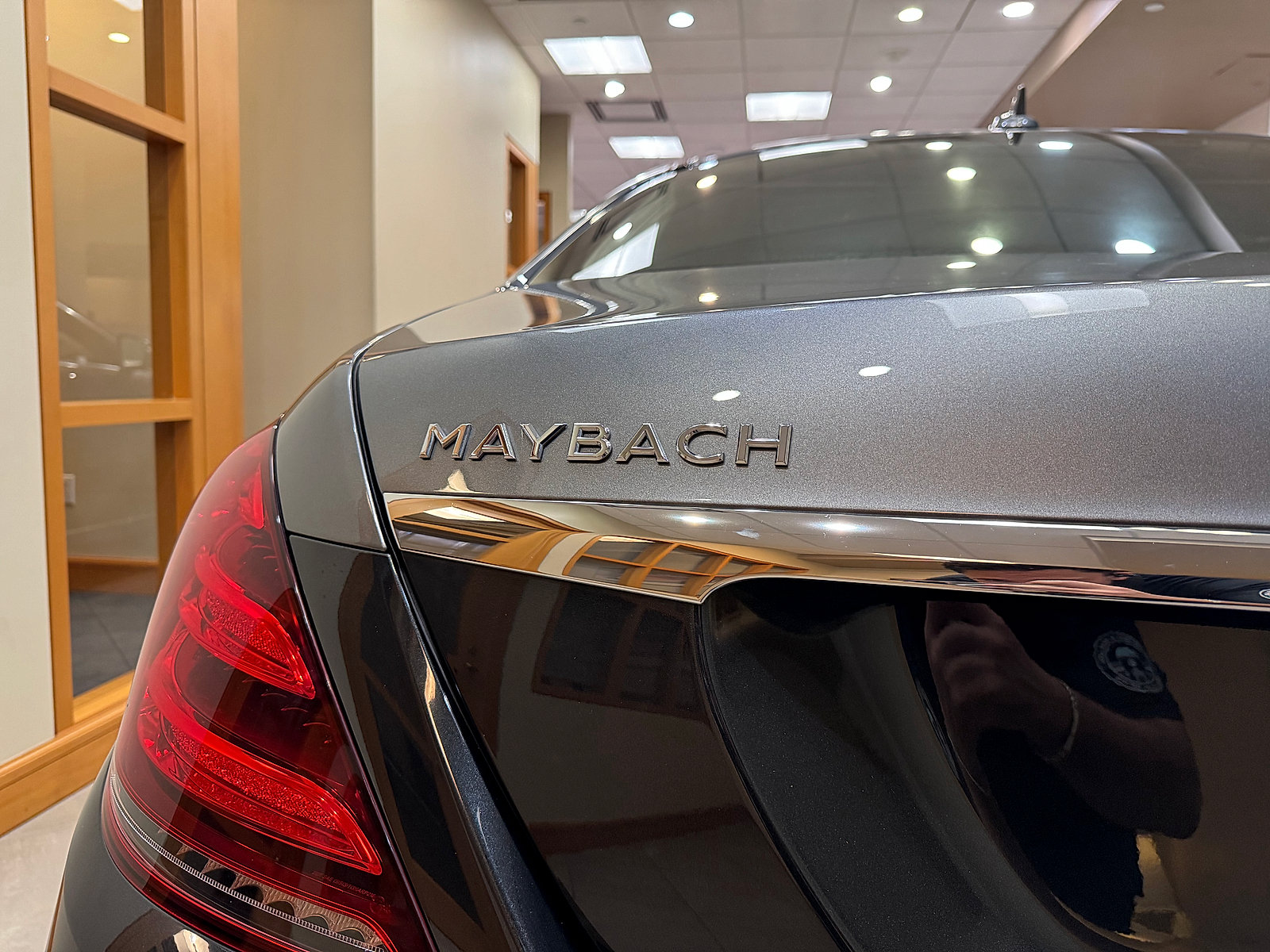 Used 2020 Mercedes-Benz Maybach S 650 image 28
