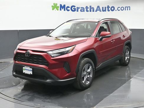 Used 2022 Toyota RAV4 XLE w/ XLE Grade Weather Package AWD/4WD image 17