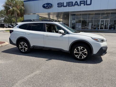 Used 2020 Subaru Outback Limited w/ Popular Package #2 AWD/4WD image 1