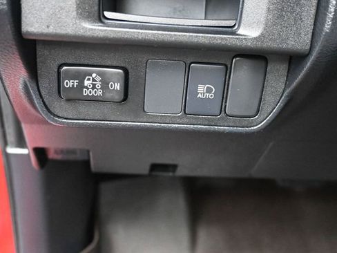 Used 2019 Toyota Tacoma SR5 image 21