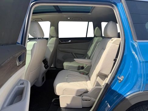 Used 2025 Volkswagen Atlas SEL Premium R-Line AWD/4WD image 28