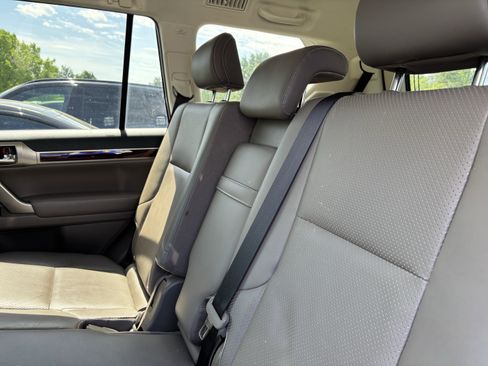 Used 2019 Lexus GX 460 Luxury image 33