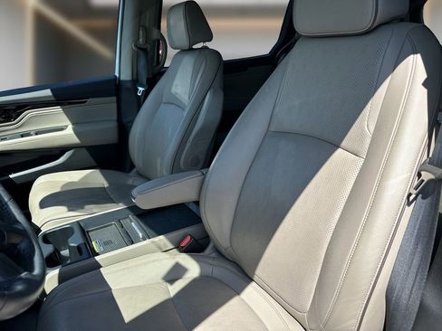 Used 2023 Honda Odyssey Elite image 7
