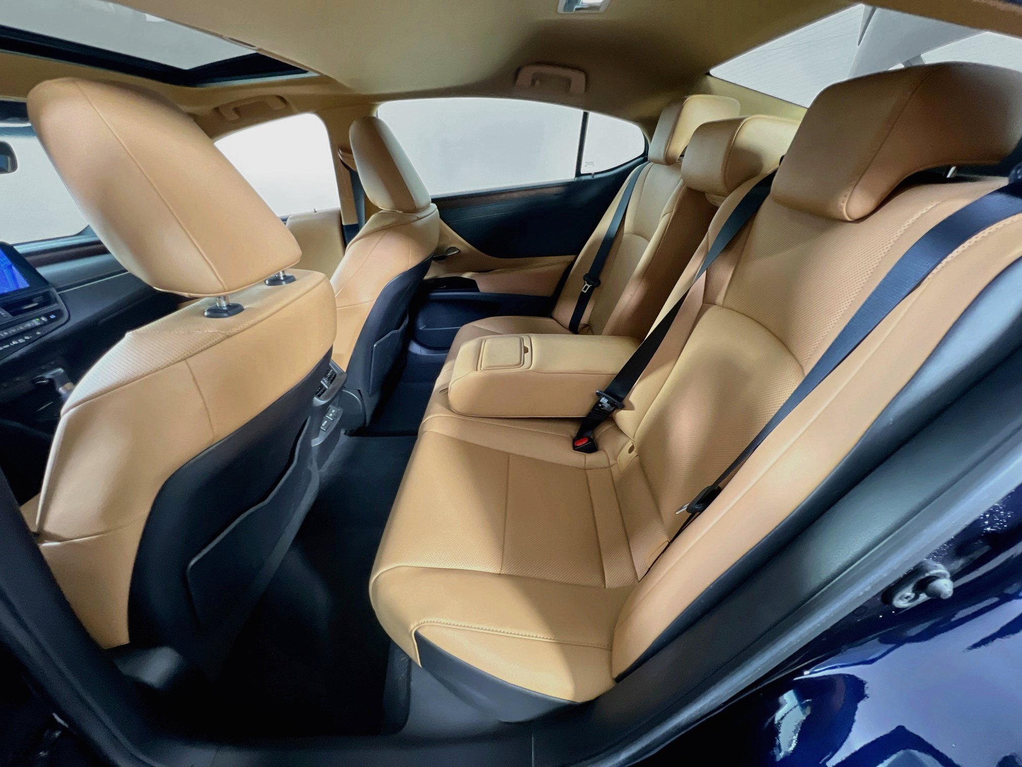Used 2024 Lexus ES 350 w/ Premium Package FWD image 24