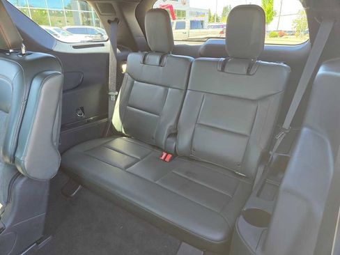 Used 2022 Ford Explorer Timberline w/ Timberline Technology Package AWD/4WD image 17