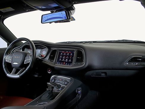 Used 2019 Dodge Challenger SRT Hellcat Redeye image 14
