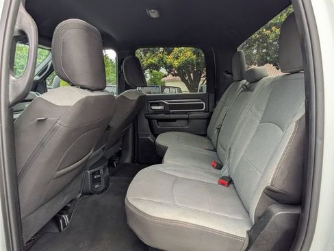 Used 2024 RAM 2500 Big Horn AWD/4WD image 15