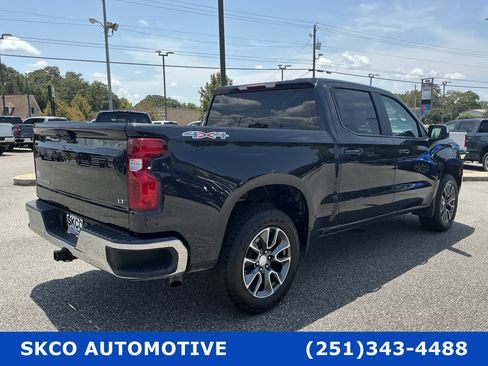 Used 2023 Chevrolet Silverado 1500 LT AWD/4WD image 5