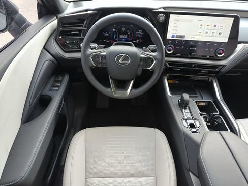 Used 2025 Lexus TX 350 FWD w/ Convenience Package image 13