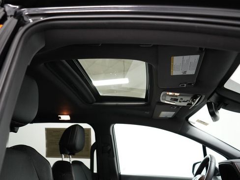 Used 2024 Toyota Sienna XSE w/ XSE Premium Package FWD image 28