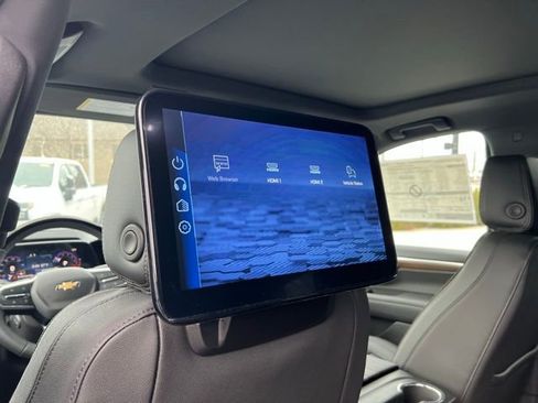 New 2026 Chevrolet Tahoe High Country AWD/4WD image 17