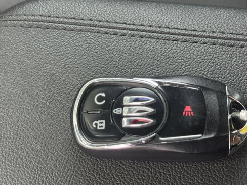 Used 2025 Buick Encore GX Preferred FWD image 22