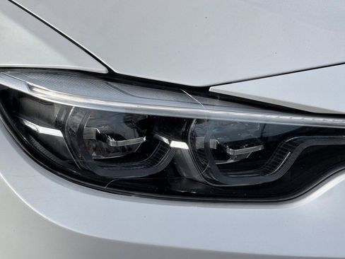 Used 2020 BMW M4 Convertible w/ Competition Package image 10