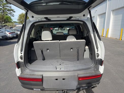 Used 2026 Hyundai Santa Fe SE image 10