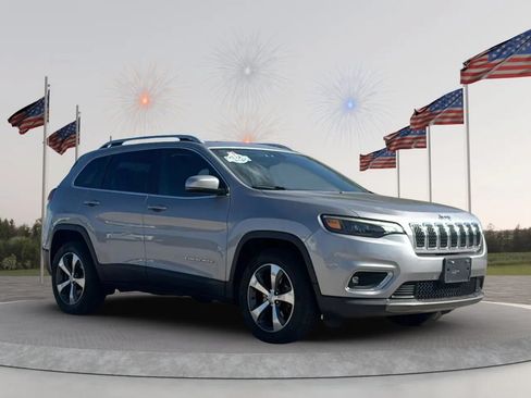 Used 2019 Jeep Cherokee Limited AWD/4WD image 1