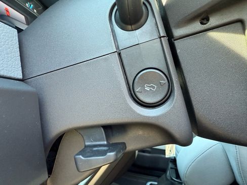 Used 2014 Ford F150 XLT w/ Equipment Group 301A Mid image 25