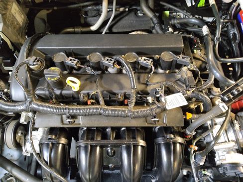 Used 2018 Ford Fusion SE FWD image 30