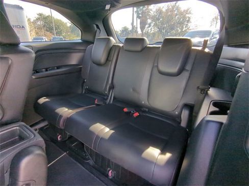 Used 2023 Honda Odyssey Sport image 16