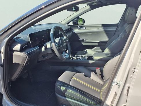 Used 2025 Kia K5 GT FWD image 18