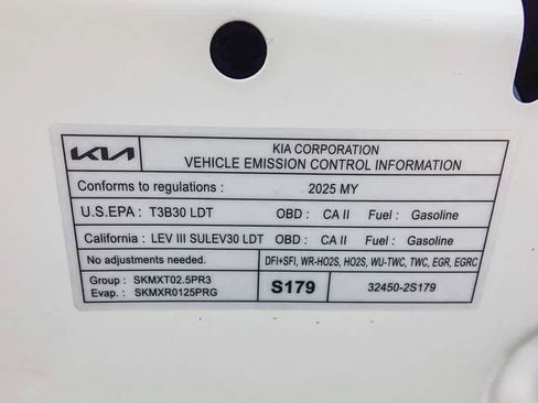 Certified 2025 Kia Sportage SX FWD image 27