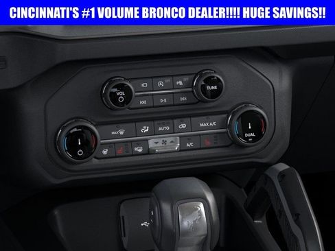 New 2025 Ford Bronco Badlands AWD/4WD image 16