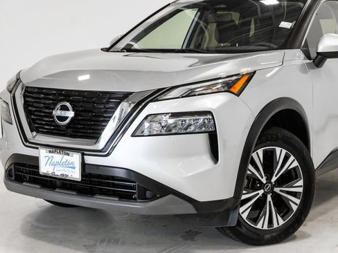 Used 2023 Nissan Rogue SV AWD/4WD image 2
