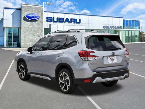 Used 2023 Subaru Forester Touring image 4
